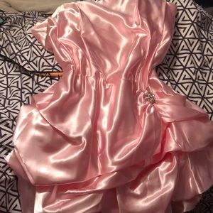 Cocktail dress, pink satin size 20, great for wings, strapless